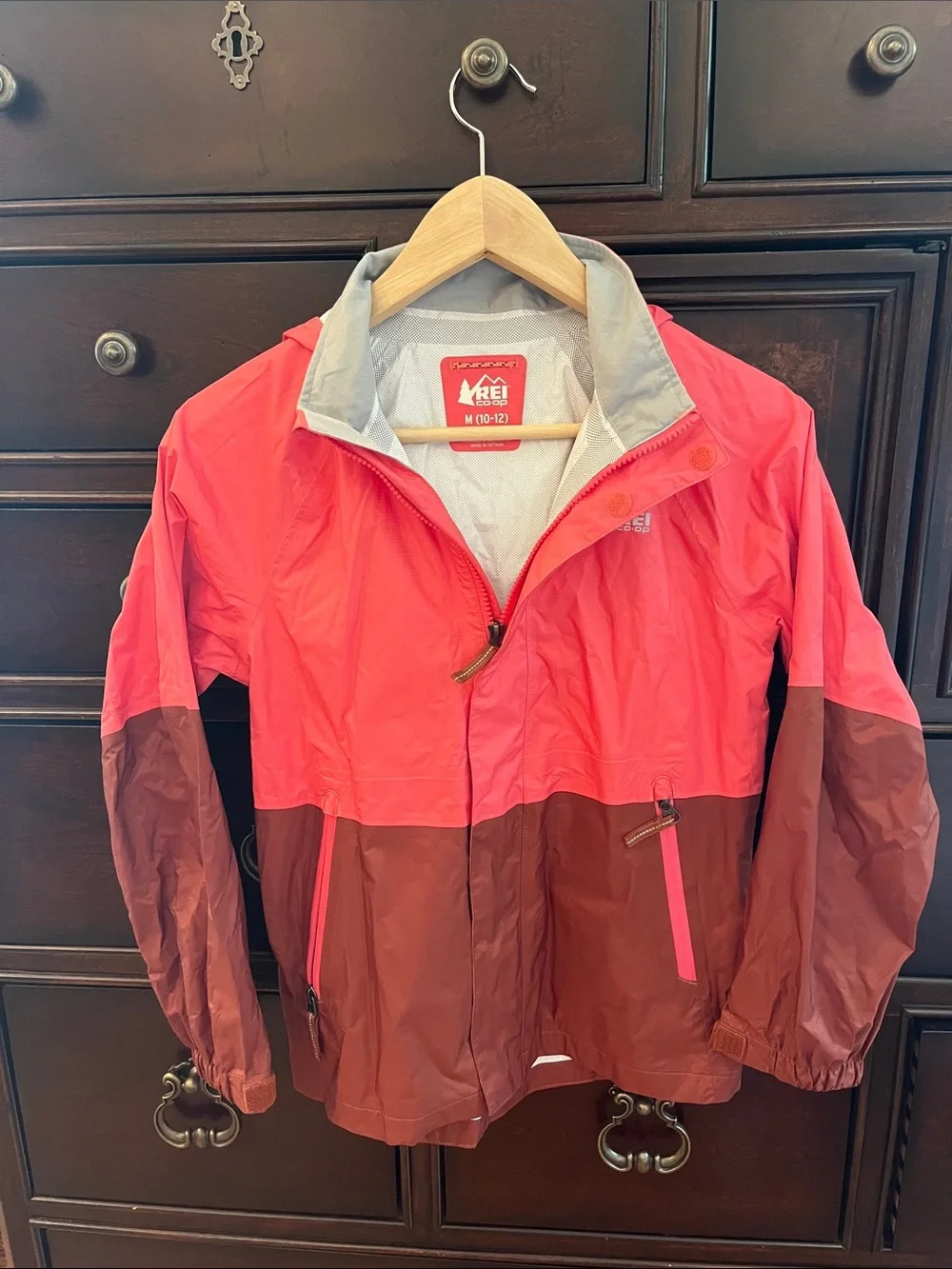 REI Two-Tone Coral and Burgundy Hooded Rain Shell
